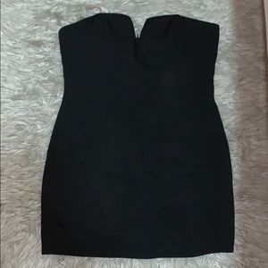 V cleavage mini black dress